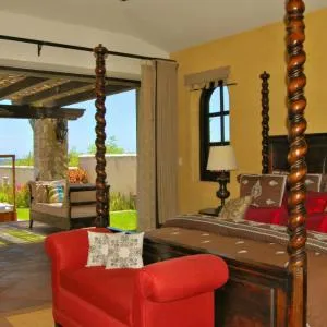 Villa Estero, Flawless Oasis, Steps from Sea of Cortez, Sleeps 10