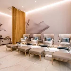 Houghton Suites