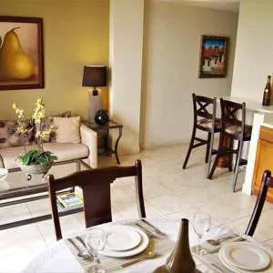 Los Altos Apartments & Studios