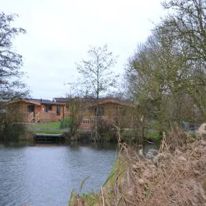 The Chiltern Lodges at Upper Farm Henton