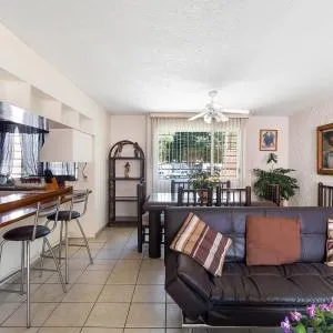 Suite Ubicadísima Zona Residencial Los Arcos 3 Recámaras 102 Cortijo