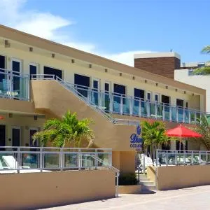 Diane Oceanfront Suites