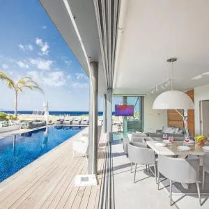 Villa Papadopo - Luxury 3 Bedroom Villa with Private Pool Hot Tub and Sea Views