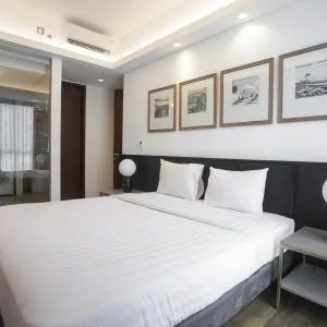 Premium 2BR Apartment near Marvell City Mall at The Linden By Travelio