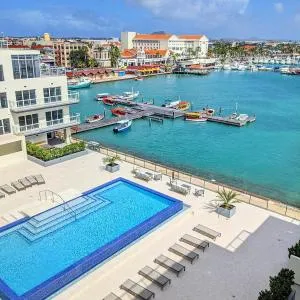 Luxury condo with infinity pool & ocean view
