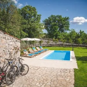 Village Villa „ M „