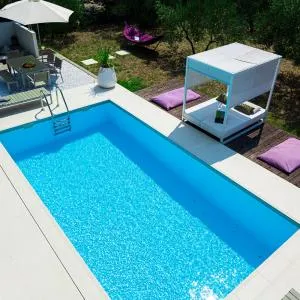 Bumblebee Luxury Residence
