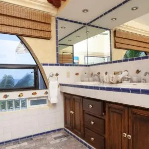 Casa Corazon the Heart House Spacious Modern Spanish Home with Beautiful Views Sleeps 16