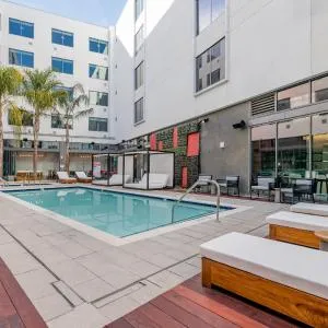 Shashi Hotel Mountain View, an Urban Resort