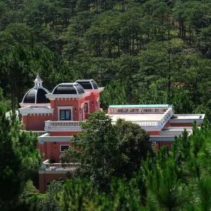 Dalat Edensee Lake Resort & Spa