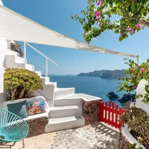 White Cave by Caldera Houses