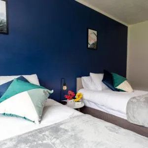 Families & Friends - Beautiful House in the heart of Pembroke Dock & Freshwater West Beach