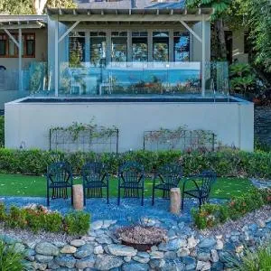 Beachfront Dolphin Cabin