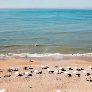 Great Beach Apartment, 5+1 Guests. Pool, Amenities