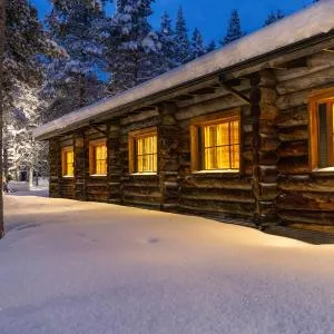 Kuukkeli Log Houses Aurora Resort