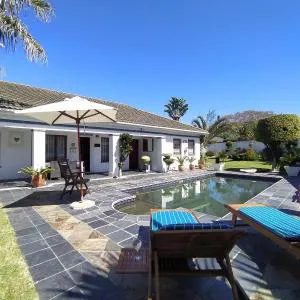Villa Mintos - 4 bed 3 bath, Pool, 750m to Robberg 5 Beach