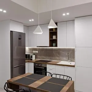 Blu & Marrone Suites-free parking at Superior apartment