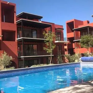 Quiet & Spacious 3BR Pet Friendly/swimming pool