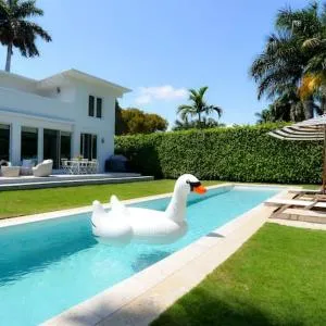 Villa Naomi - Luxury Design New Home