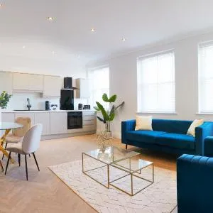 The Salisbury - Luxury Apartments