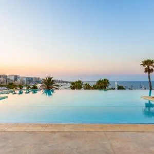 Salini Resort