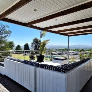 Walters Lane Luxury Accommodation main house - No loadshedding