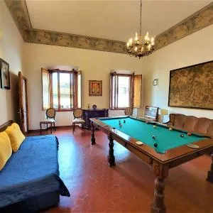 Spacious apartment in Volterra in the historic centre