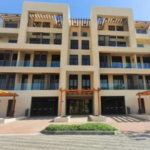 ONE Elegant Apartment in Muscat Bay 01
