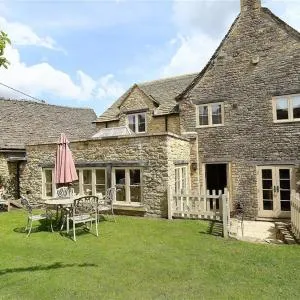 Coach House Burford, BURFORD