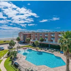 Beach Escape - Top floor Ocean views - Heated pool - Seawall Blvd