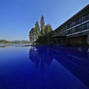 Baiyun Lakeside Hotel