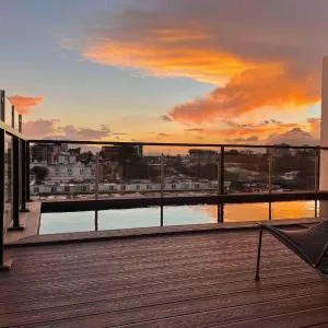 Lovely 2 Bedroom Loft with pool