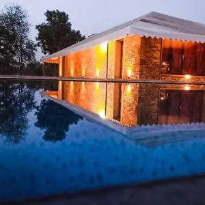 The Rustic Villa ,Luxurious 2BHK Villa/Farmstay with pool in Jaipur