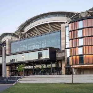 Oval Hotel at Adelaide Oval