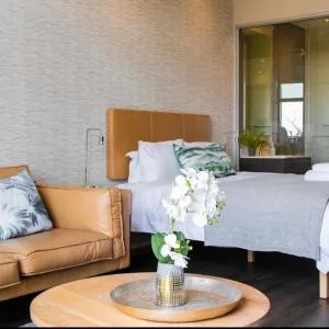 Menlyn Maine Luxury Apartment