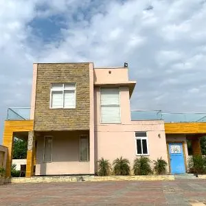 Titan Private Pool Farm Stay by Jaipur Farms