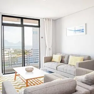 Beachfront 2 bedroom with swimming pool, Blouberg