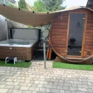 4 * Wohnung SPA Whirlpool & Sauna in Seenähe