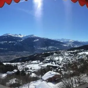 Moderno appartamento con splendida vista Alpi