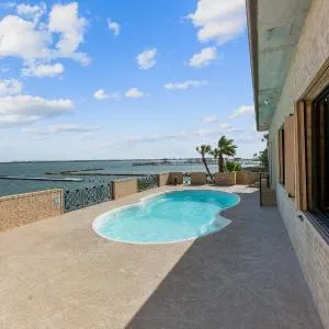 Bay Dreamer - Massive Bayfront Home with Private Pool home