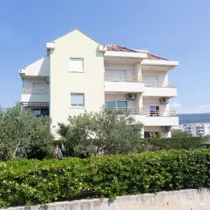 SUMMER PEARL APARTMENT