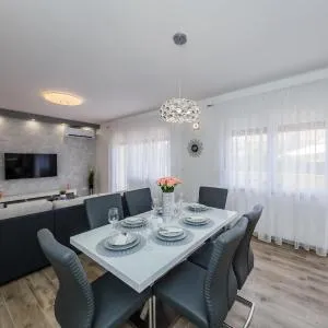 Luxury Apartment Maris