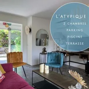 L’atypique : 2 chambres // Piscine // parking