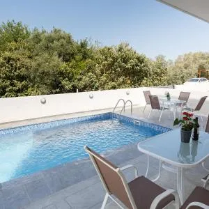 Cosy Paphos Villa - By IMH Travel & Tours