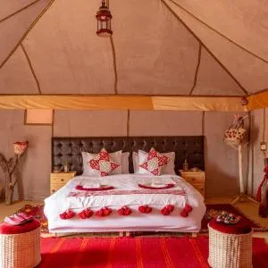 (三毛) Sanmao Desert Luxury Camp