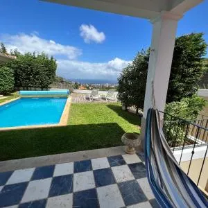 Casa ROC Madeira - 4 Bedrooms - Ocean and City Views - Private Heated Pool