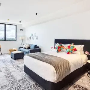 Roomie Apartment Hotel