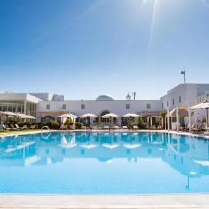 TMK Hotel Flora Park