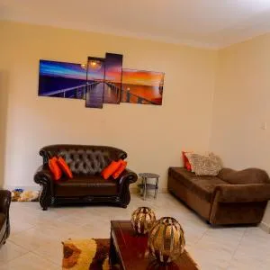 MODERN LUXURIOUS 2BEDS HOUSE IN KAMPALA CITY CTR