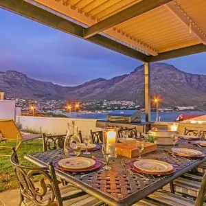 Villa de la Mer Hout Bay Beachfront